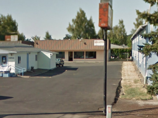 Monmouth & Independence Oregon Laundromats
